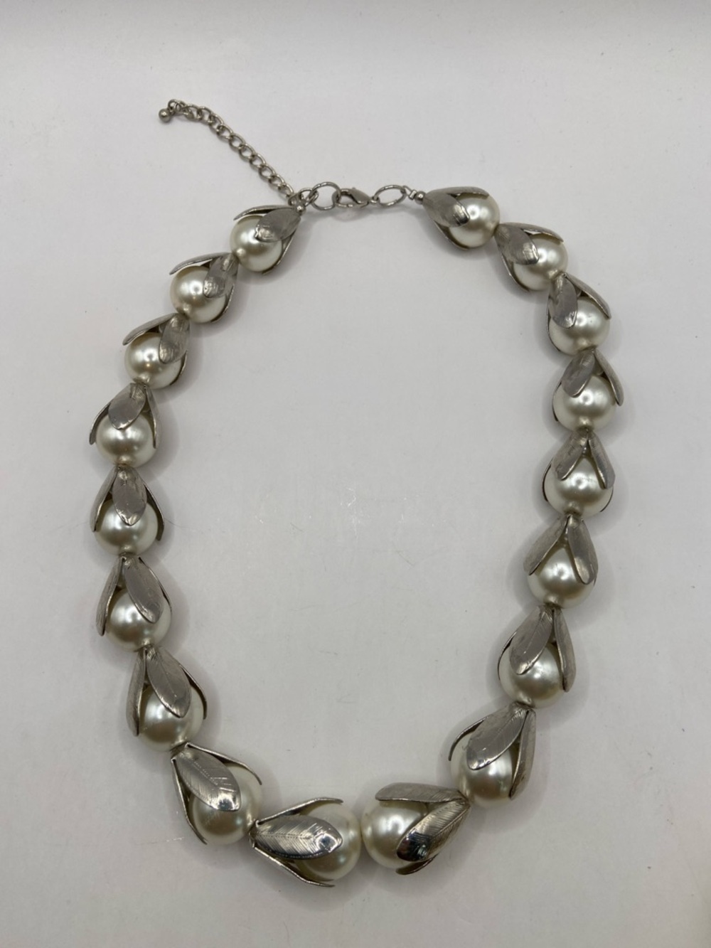 Silver-Tone Faux Pearl Bead Cap Necklace 18 1/2”L With 3”L Extender Feminine - Picture 5 of 8